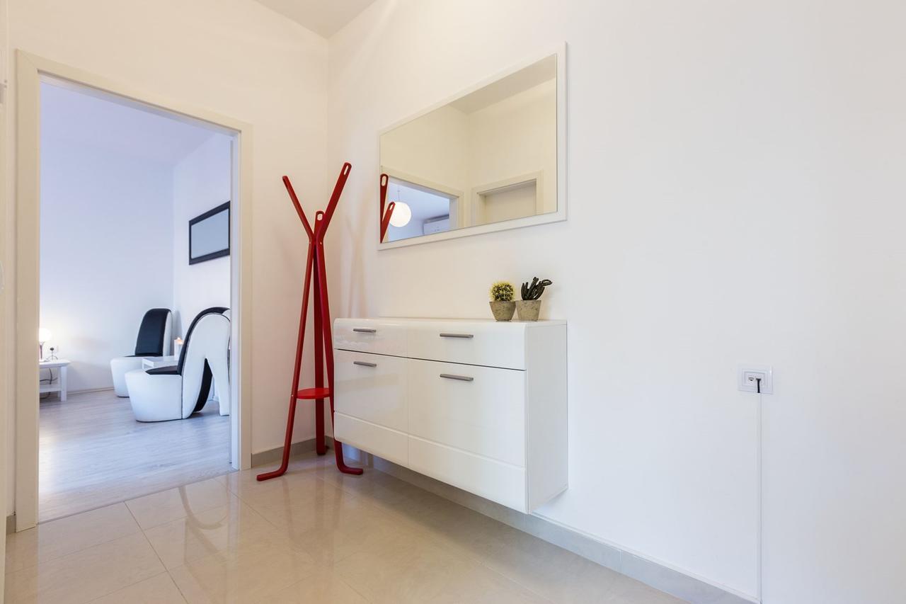 Fifi Apartment W. Parking In Old Town Задар Экстерьер фото